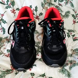 Saucony versafoam cohesion trail running shoe